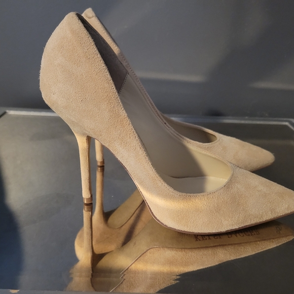 Kelsi Dagger Tan Pumps 8.5 - Picture 3 of 4